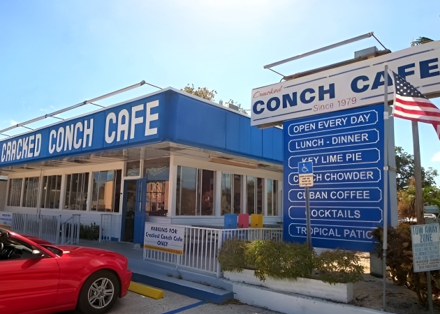 Sea Isle Dining - Cracked Conch Caf